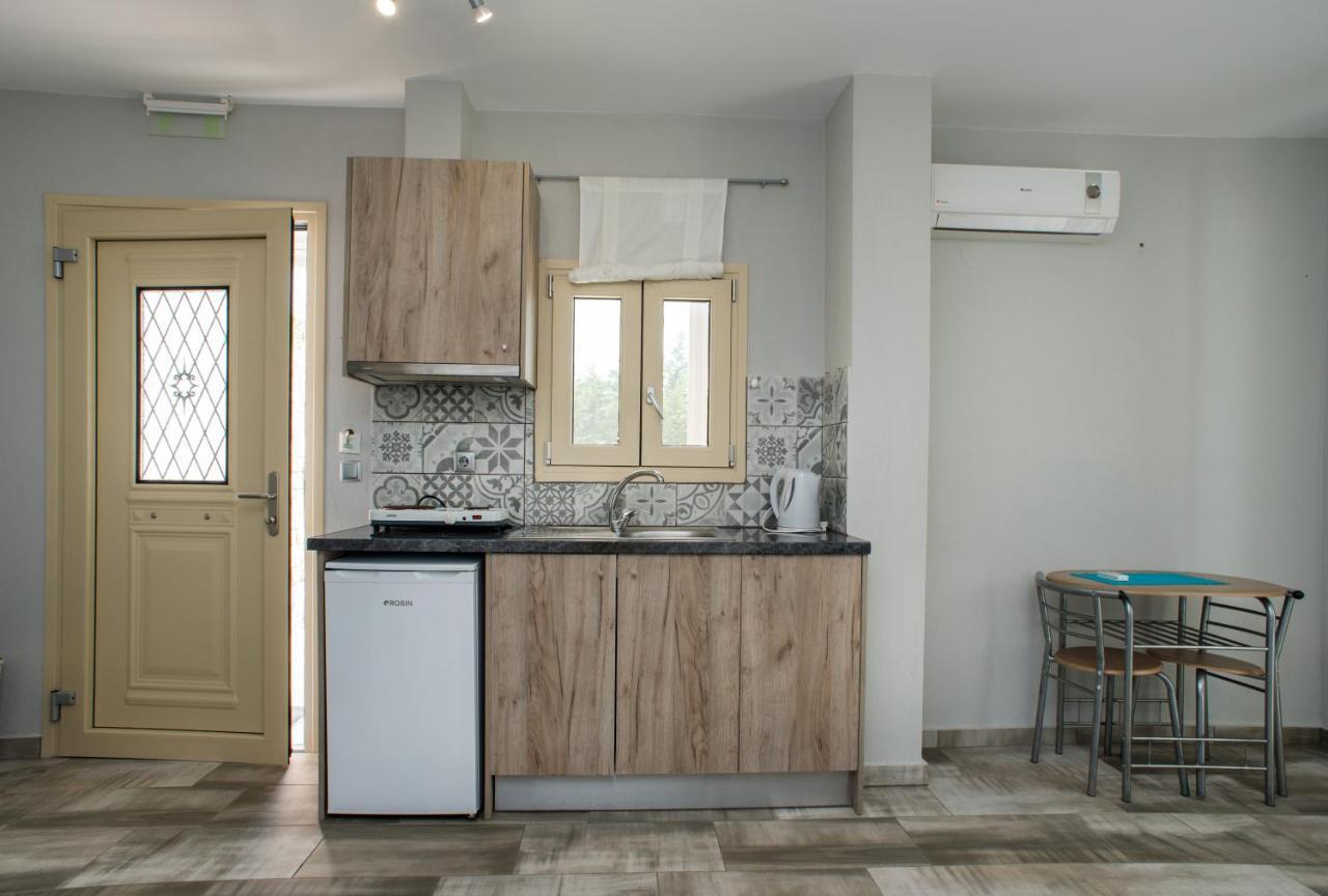 Thea Athos Apartment ลิเมนาเรีย ภายนอก รูปภาพ