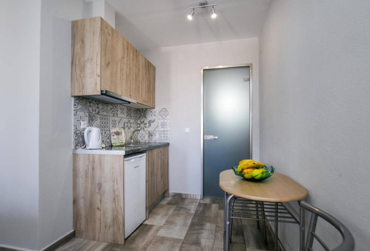 Thea Athos Apartment ลิเมนาเรีย ภายนอก รูปภาพ